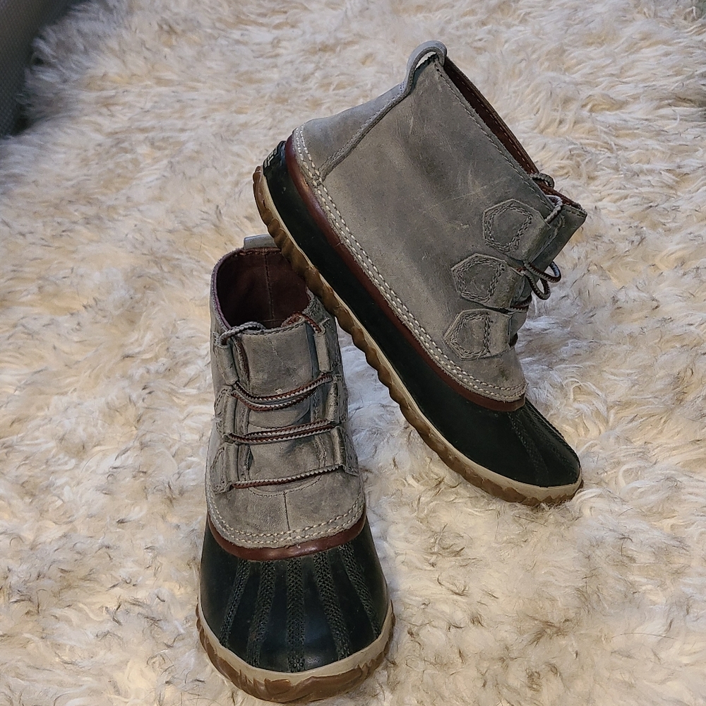 Sorel Out N About boots